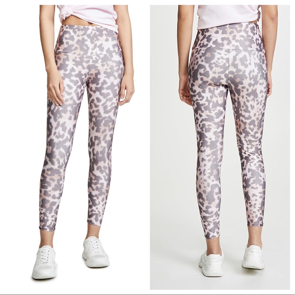 Onzie High Waisted Cheetah Leggings NWT sz Large